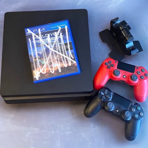 Sony PlayStation PS 4 Slim Console 1TB 2 controllers charging dock ONLY